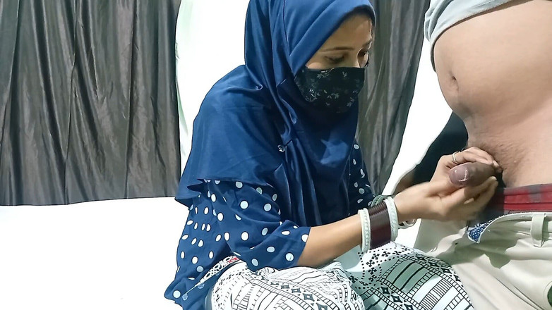 Dearshivani: Arkadaşımın Müslüman karısı evlilik teklifimi reddetti ama sikişmek için sikimle...