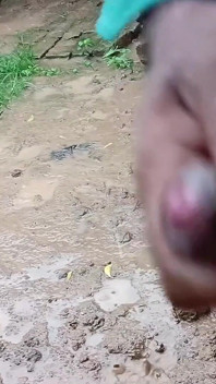 Monitoraggio di cosa fa il mio figliastro da solo in bagno