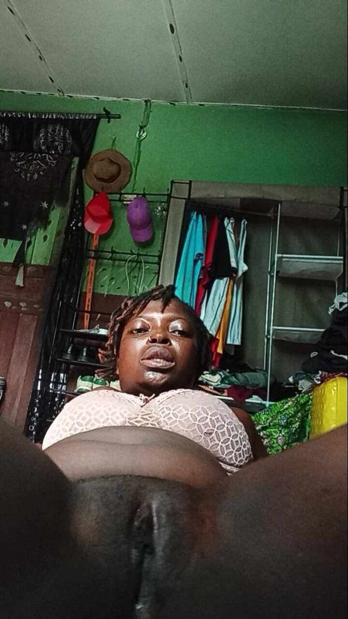 vickybanky009: Pepek eboni