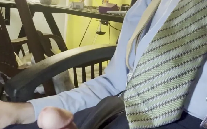SuitBean: Suit Jerk
