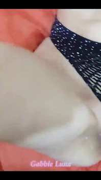 Komm ins Netz! Kleine schlampe gab die cu und ich habe Gostoso in Pau Grande genossen! (gabbie Luna und Rennan Luna) Komplett in Rot