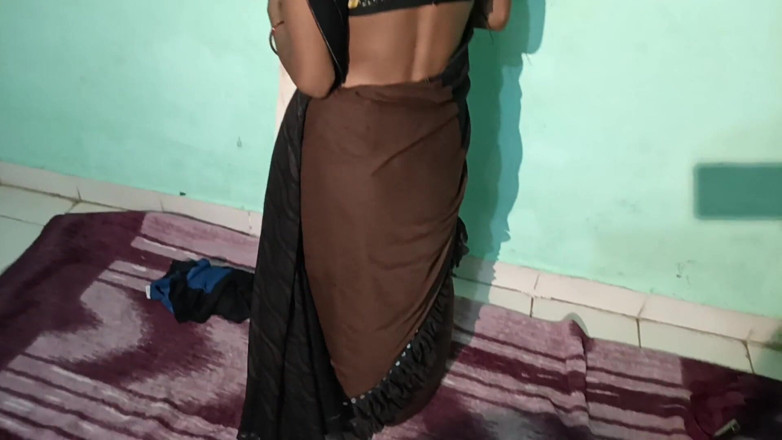 Raniki chut: Bhabhi del villaggio indiano ha preso il mio grosso cazzo...