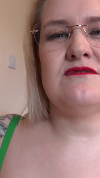 Auntjudys - Twój cycata BBW seksuolog Becky ssie twojego kutasa