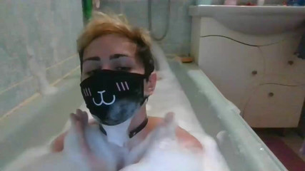 Dirty Parrot: Femboy gosta