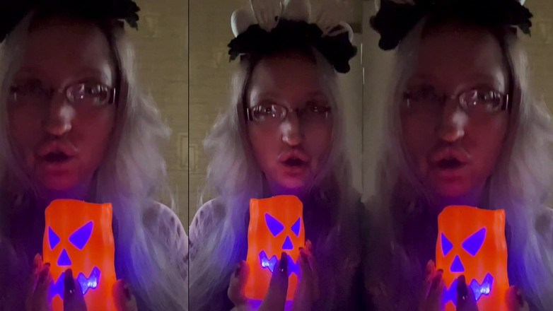 FinDom Goaldigger: Sissy nechodí na záchod. Sissy chcaní v kalhotkách.