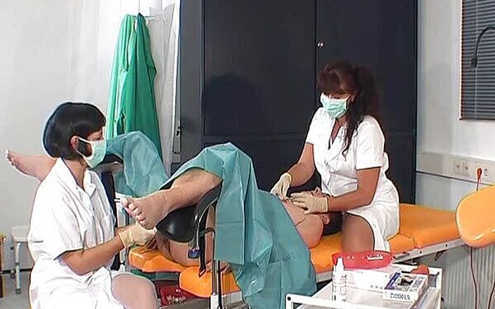 Rubber & Clinic Studio - 1ATOYS: Покарання КПТ і сосків - дві медсестри