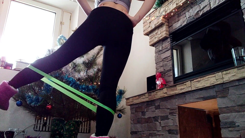 Inna Love: hot big butt milf doing fitness