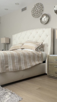 Đằng sau hậu trường Allison làm cho cô ấy một cái lỗ bị banh ra