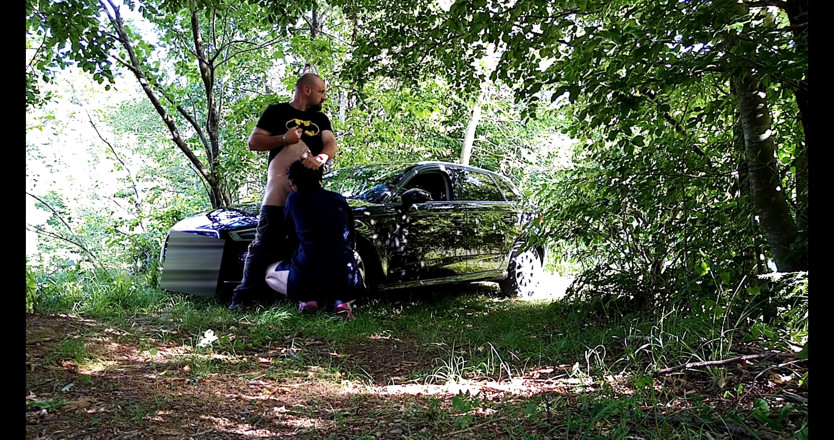 Toilet Mommy: 동료의 자지를 빨아