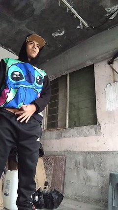AlexAlejandro13: Aku ngasih kenikmatan di depan umum!