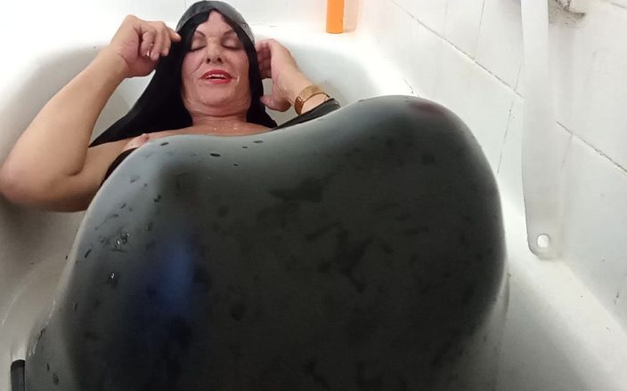 Lizzy Yum: Lizzy Yum VR360 + VR180 + SD czerwiec 30 # 14 2024 fantasy masturbacja kąpiel cipki łechtaczka...