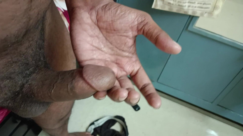 Puneriboy33: मराठी लड़का अपनी प्रेमिका को लापता कर रहा है