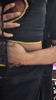 Mătușă indiancă desi sexy sex în sari negru