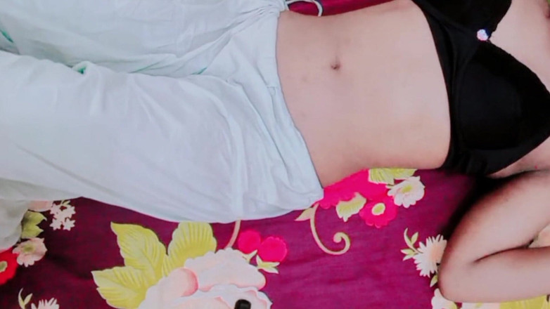 Black Beauty20: Profesoară din Bangladesh și studentă sex în profesoară acasă