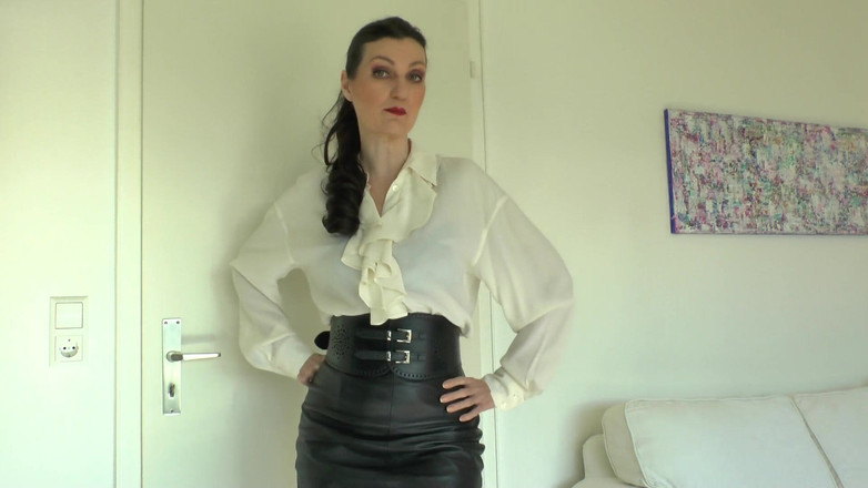 Lady Victoria Valente: Широкие тугие ремни, часть 76, дама Victoria Valente