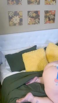 Luna lark 我的大屁股继妹