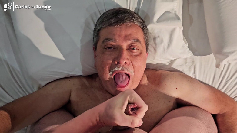 Carlos And Junior: Boy Cumming on Stepdaddy