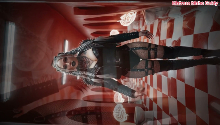Goddess Misha Goldy: Masukin pikiranmu ke toiletku