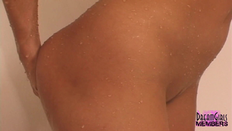 Dream Girls: Her huge tits jiggle while she shaves her pussy
