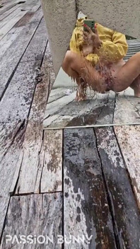 सेल्फी शूटिंग और मस्त चमकाने के साथ पेशाब