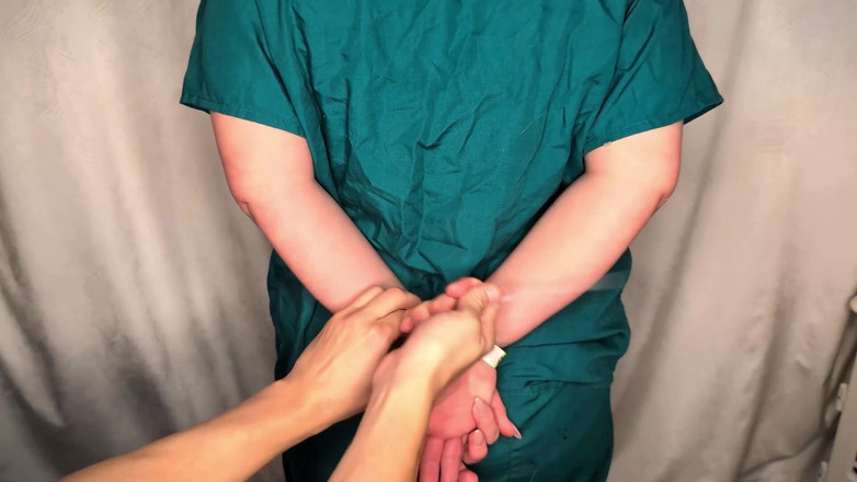 JessieHH: 大きな胸