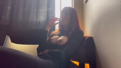 Artemisia Love: Włoskie duże cycki MILF Artemidia Love Gorąca solo sesja palenia...