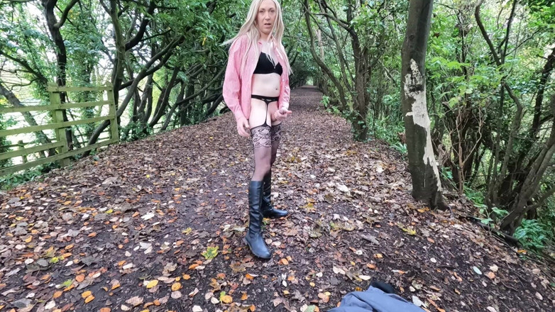 The Midnight Minx: Superposer la fac