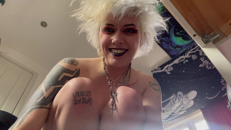 Glitterqueen1999: Come a mi novio infiel, achicalo con una poción