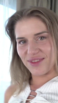 Prima și ultima ei scenă vreodată! Primul anal al unei fete obișnuite care a vrut să devină o vedetă