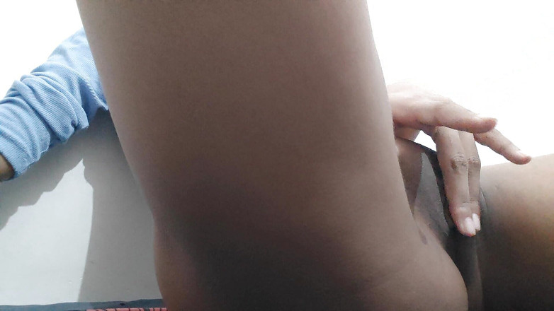 desigirl93: Индийская тамильская девушка жестко кончает в видео