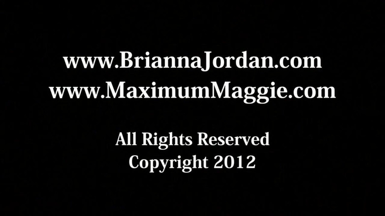 Maggie Green: Maggie Green ateşli lezbiyen Brianna Jordan tarafından domine ediliyor!