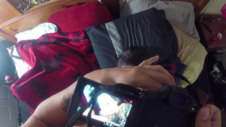 Smash Thots Films: Eu esmago a puta tatuada Stella Mae com roupa de...