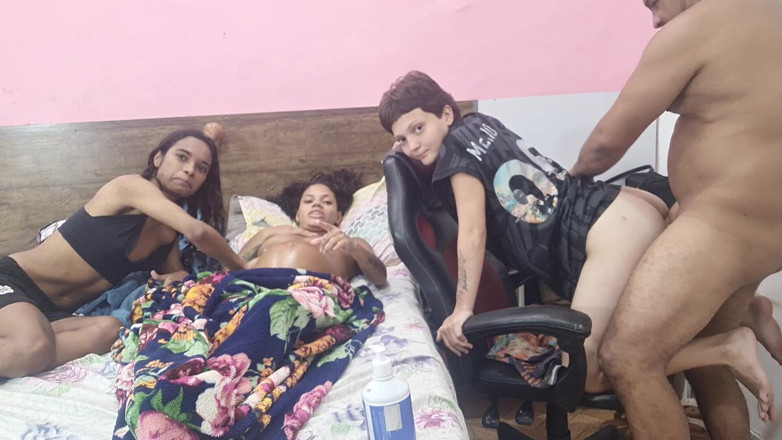 Bebes vagabundas: Skupinová sex