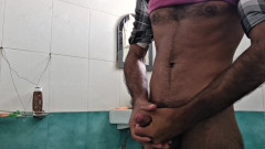 Brijesh 270: Je n’avais pas de copine, alors j’ai dû secouer sa...