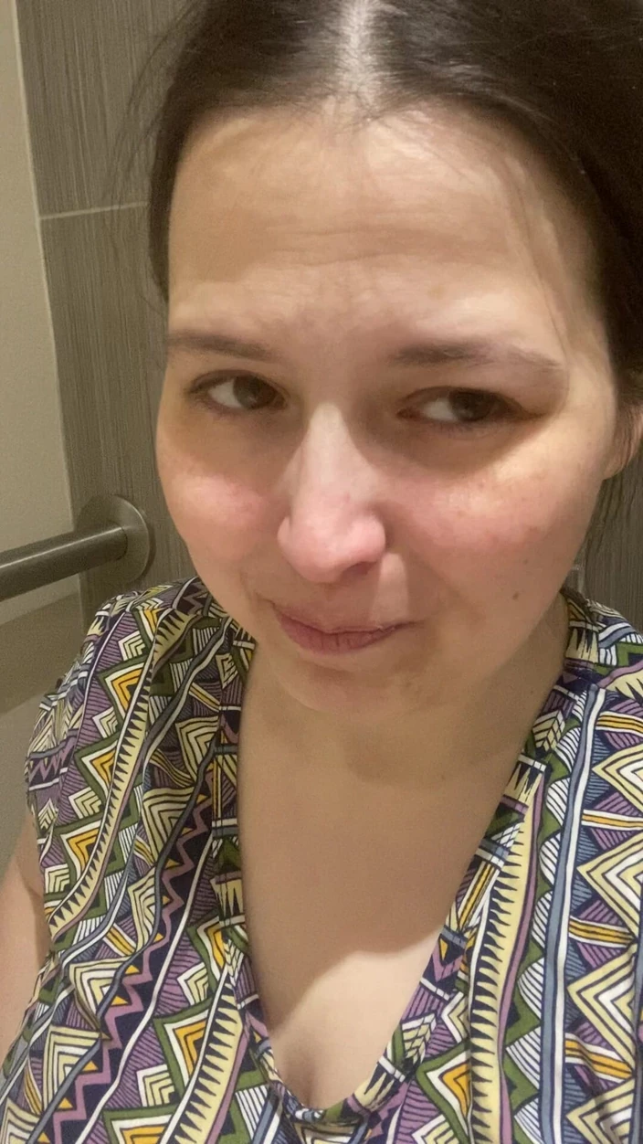 MissChrystalline: Orgasm in the Bathroom Stall