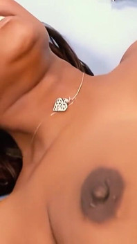 Kara Kane mempunyai pengembaraan hitam kecil