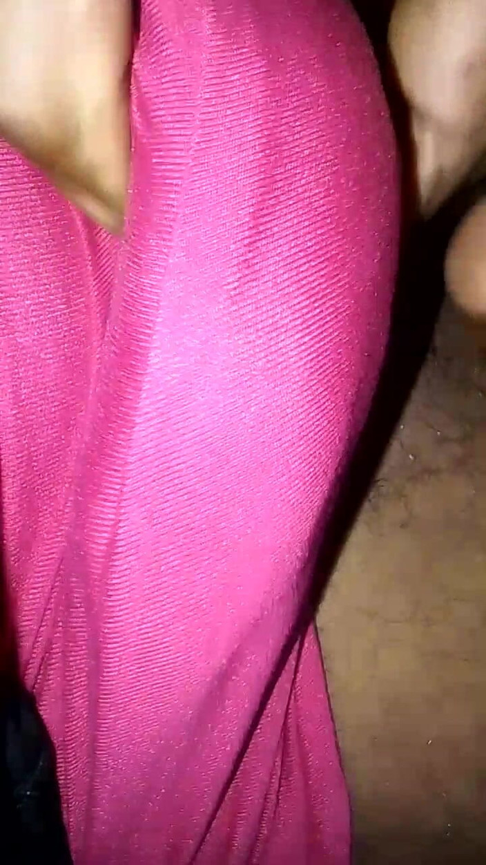 Jaanu294: Шрі-Ланкійські чорні чуваки attacs pink penny