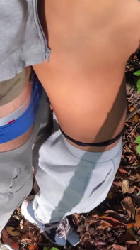 Venku šukání zezadu stříkání na perfektní zadek
