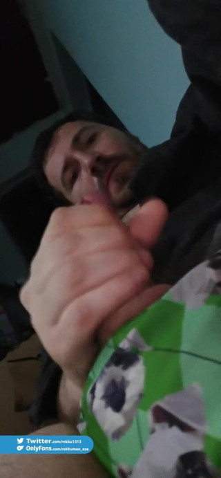 Rokkuman: Runkar av 67 latino onani chilensk