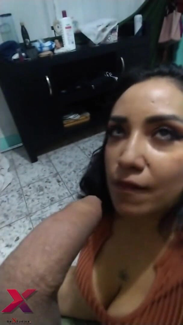 Logan Alba: This milf gave me the best deep blowjob until I...