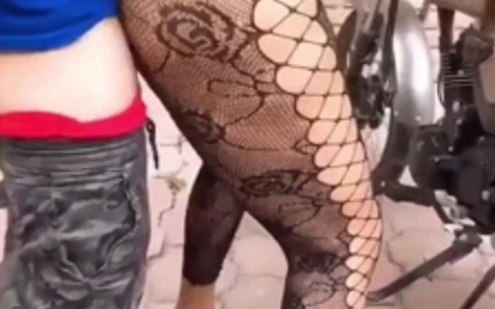 Barbietransxxxx: 私を最大の快感に近づける方法をよく知っているこの男とセックスセッションをした後、彼は私をフィニッシュさせました