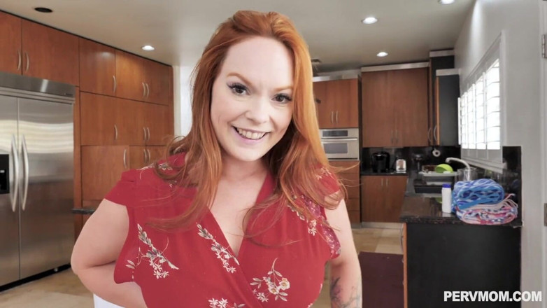 PervMom: Summer Hart, pelirroja pervertida, mamá en video de sexo hd