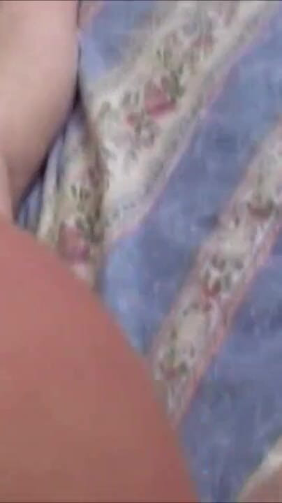 Sexy big boobs chick gets fucked in close up (Vere Casalinghe Italia.) Sexy big boobs chick gets fucked in close up (Vere Casalinghe Italia.)