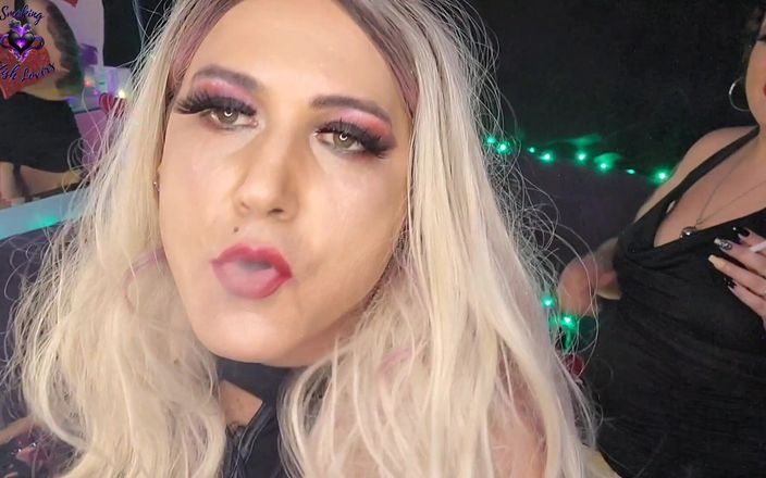 Smoking fetish lovers: Курящие девушки проводят шаловливую ночь