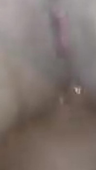 Kocam arabamda amımı parmaklıyor fışkırtarak orgazm oluyor