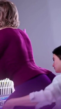 Peituda sexy milf ficou presa então ela tem seu cu fodido, milf ficou presa um pau grande vai ajudá-la - cenas de sexo apocalust