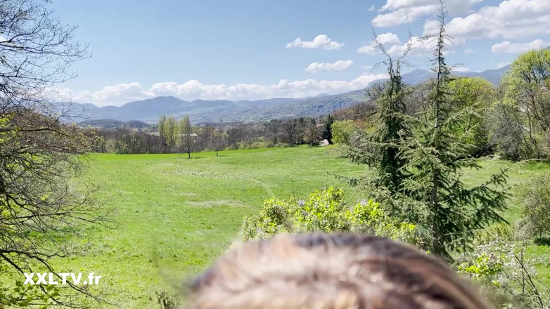 XXLTVFR: С Chloe Duval на улице в видео от первого лица