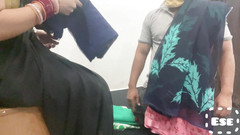 Sammy Sins: Sari Prodejce prodal ve svém obchodě curry švagrové