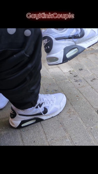 Sharing Nike Air Max Sneaker 4