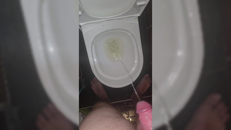 Jimbob Star GAY: Jimbob chčije na záchodě